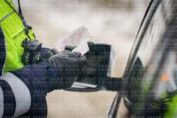 Водителям грозит арест за непредоставление документов без обложки