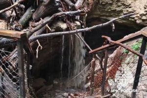 Туристы в Юрьевской пещере попали в ловушку из-за ливня
