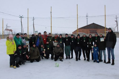 В Уруссу прошел веселый турнир - футбол в валенках