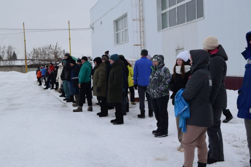 В Уруссу прошел веселый турнир - футбол в валенках