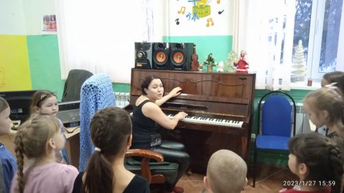 Занятия вокалом в ЦДТ проходят весело