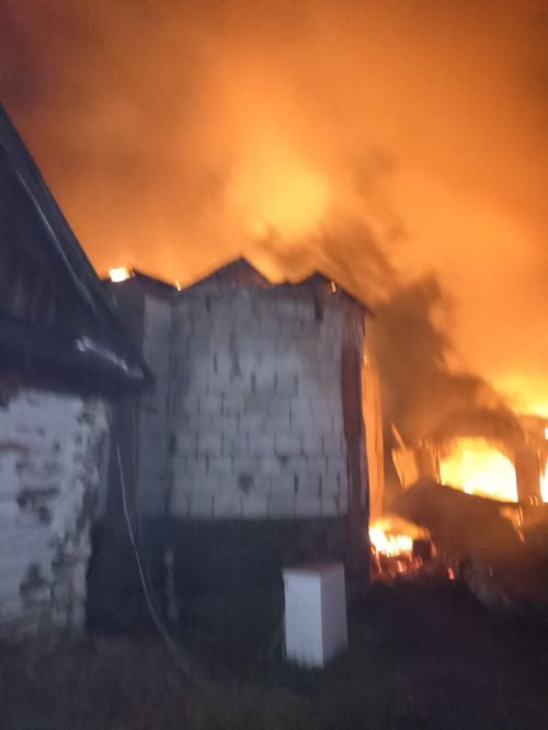 В Малых Уруссу ночью произошел пожар