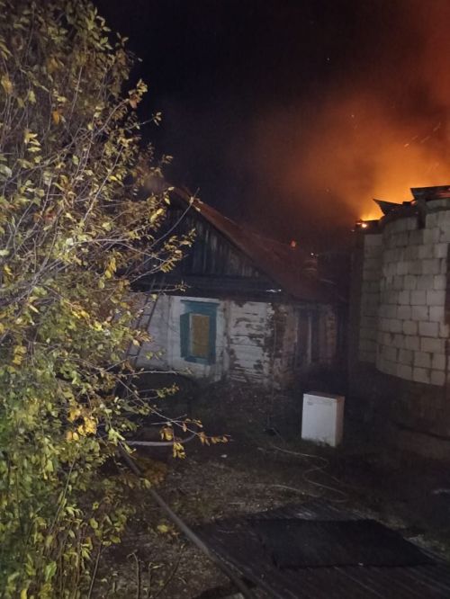 В Малых Уруссу ночью произошел пожар