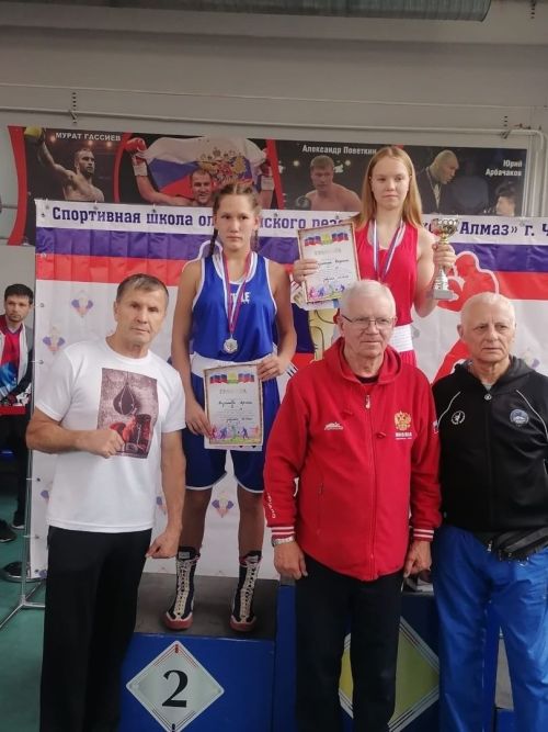 Ютазинская девочка -боксер завоевала серебряную медаль