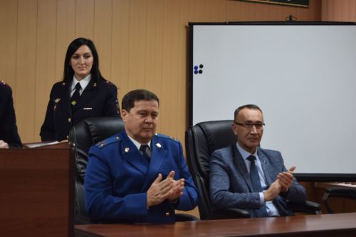 Стражи порядка района принимали поздравления по случаю своего профессионального праздника