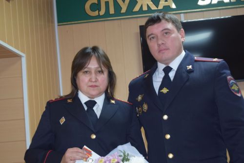 Стражи порядка района принимали поздравления по случаю своего профессионального праздника