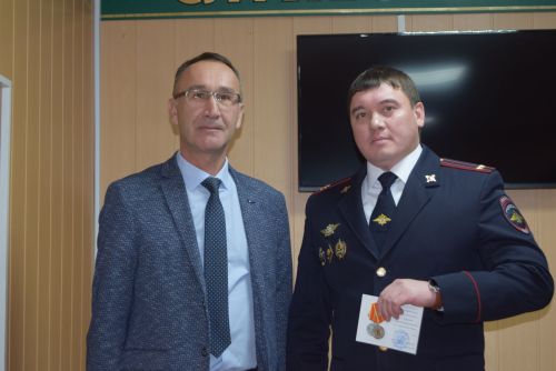 Стражи порядка района принимали поздравления по случаю своего профессионального праздника
