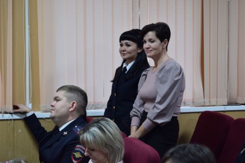 Стражи порядка района принимали поздравления по случаю своего профессионального праздника