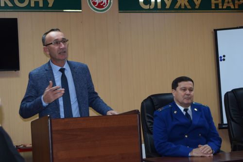 Стражи порядка района принимали поздравления по случаю своего профессионального праздника