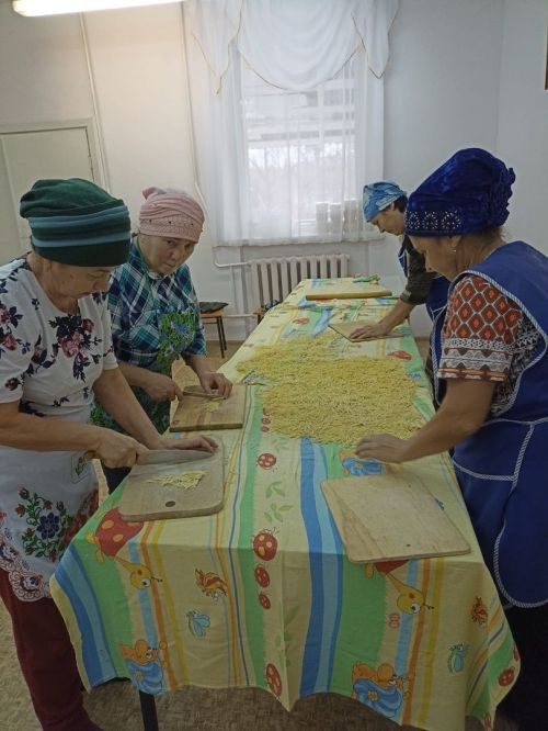 Лапша для солдат добрыми руками сельчанок