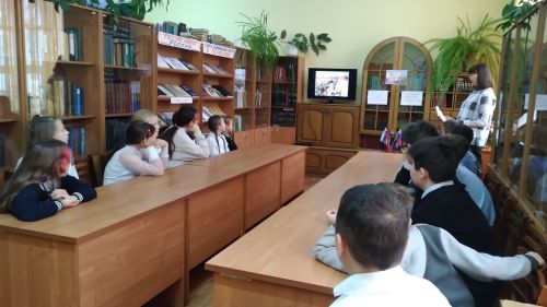 Пятиклассники СОШ № 2 познакомились с историей Дня народного единства