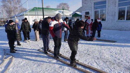 Праздничным убранством — ко встрече Нового года