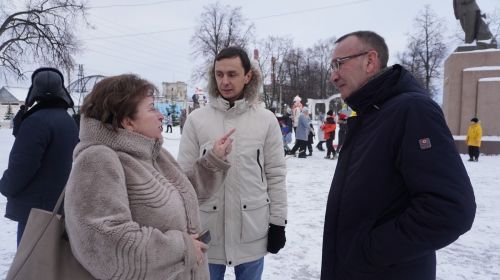 Праздничным убранством — ко встрече Нового года