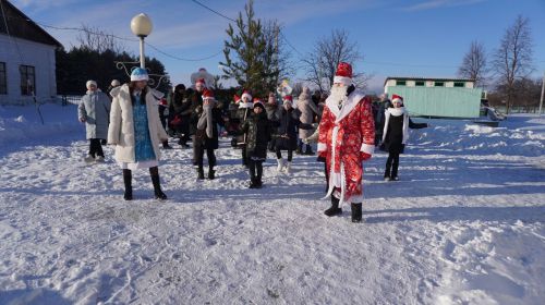 Праздничным убранством — ко встрече Нового года