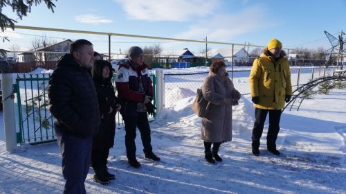 Праздничным убранством — ко встрече Нового года
