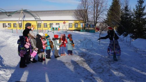 Праздничным убранством — ко встрече Нового года