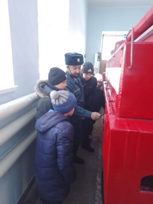 Активисты дружины юных пожарных посетили ГУ «Пожарная охрана»