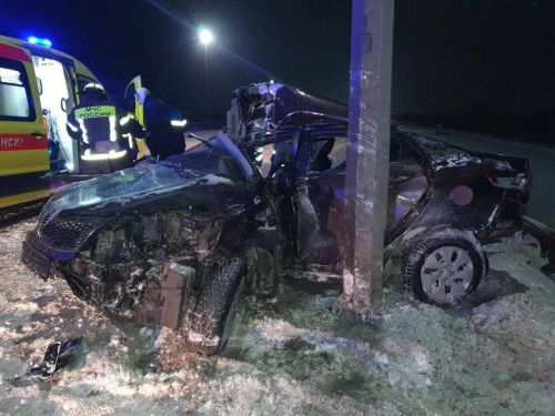 В результате ДТП водитель и 3 пассажира получили тяжелые травмы