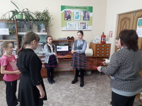 Для читателей школьного возраста, провели урок онлайн-безопасности «Дети. Право. Интернет»