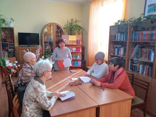 В читальном зале Центральной библиотеки  прошел литературный час “Язмышларга буйсынмас җан”