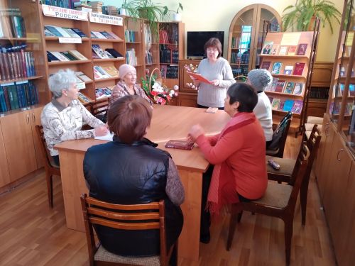 В читальном зале Центральной библиотеки  прошел литературный час “Язмышларга буйсынмас җан”