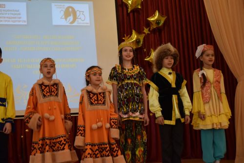Языки – ключ к сохранению духовного наследия