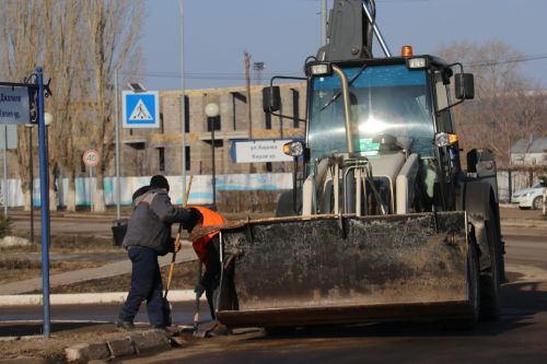 В Уруссу началась санитарная очистка улиц
