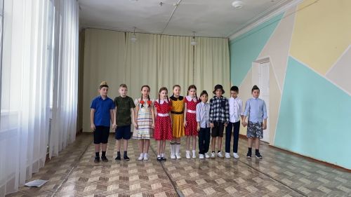 «Весь мир - театр» - под таким названием был проведен фестиваль-конкурс в Уруссу