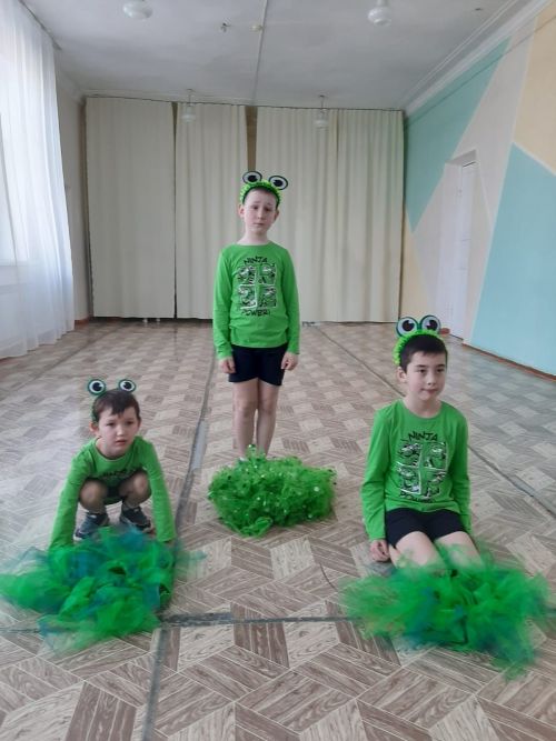 «Весь мир - театр» - под таким названием был проведен фестиваль-конкурс в Уруссу