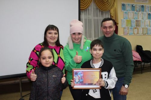 В с.Абсалямово прошла интеллектуально-развлекательная игра «Квиз-плиз»