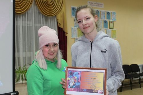 В с.Абсалямово прошла интеллектуально-развлекательная игра «Квиз-плиз»