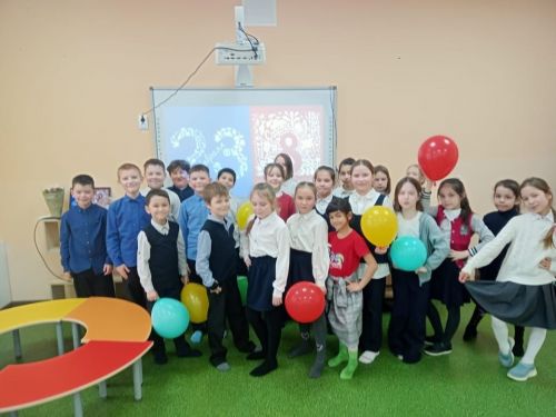 Младшие школьники Уруссинской НОШ отметили сразу два праздника