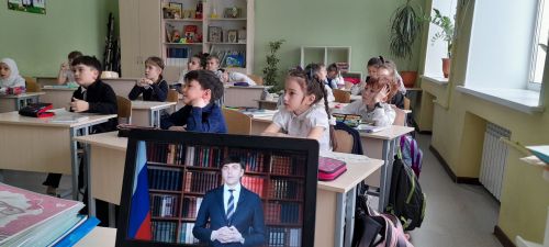 В начальной школе прошли занятия - «Разговоры о важном»