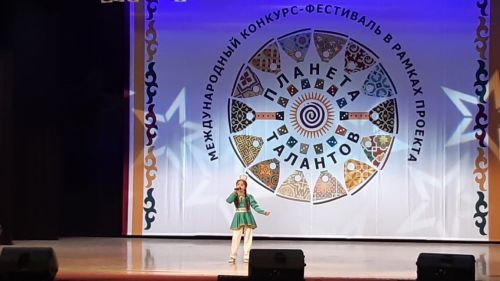Девочки ансамбля «7 Нот» привезли заслуженные награды