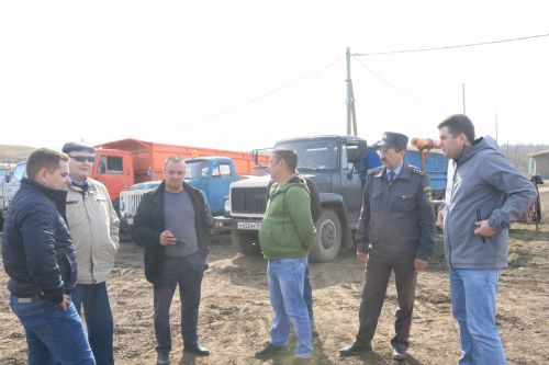 На полях района уже слышен гул тракторов