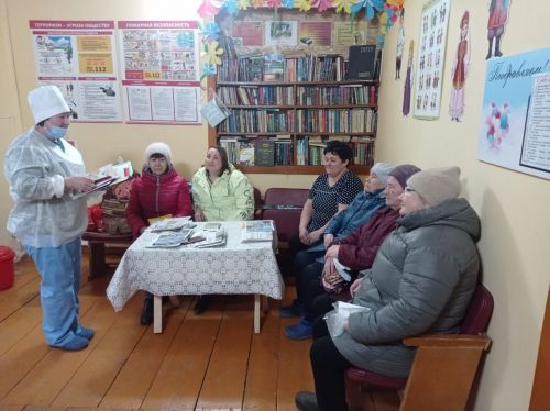 Сельские медики проводят встречу с населением