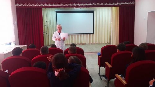 Сельские медики проводят встречу с населением