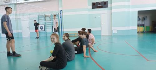 Волейбол любят школьники