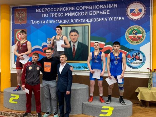Борцы СШ «Олимп» одержали победу на Всероссийских соревнованиях