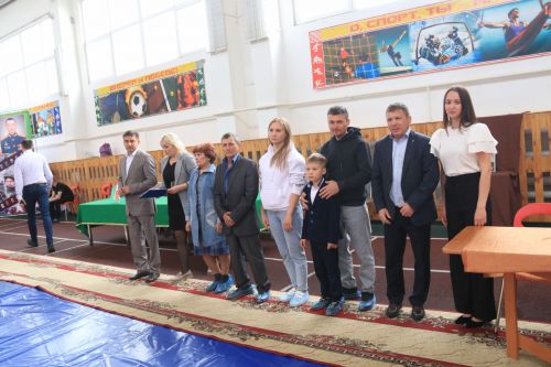 В Уруссу проходит сегодня Открытый республиканский турнир по греко-римской борьбе