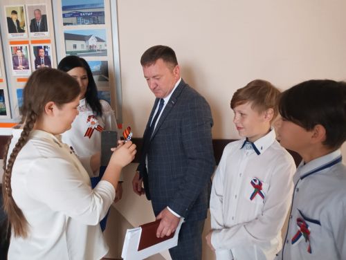 Волонтеры Ютазинского района запустили акцию «Георгиевская лента»