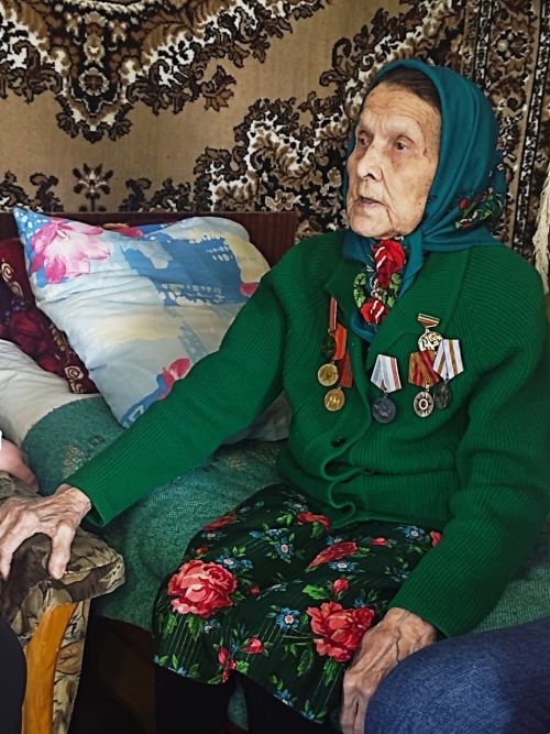 Жительнице деревни Таш-Кичу Минсолу Бадретдиновне Гарифуллиной - 97 лет