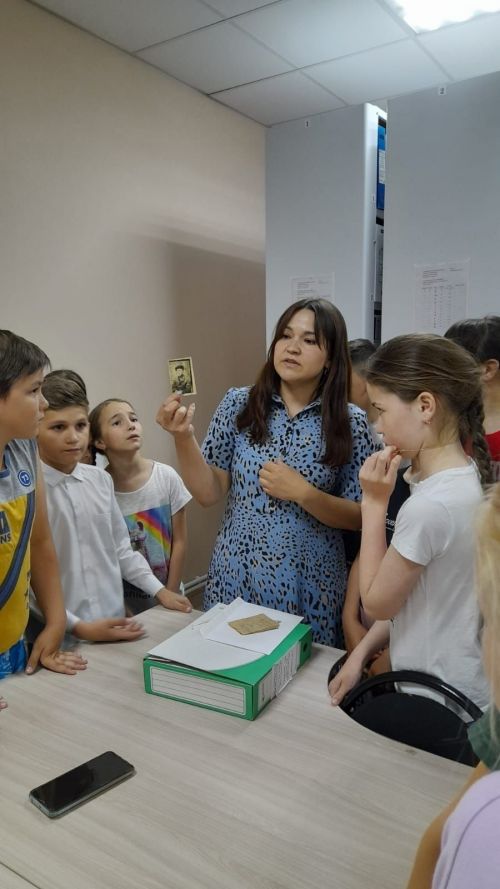 Уруссинские школьники побывали в архиве района