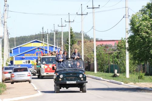 В День Победы участникам Великой Отечественной войны района вручили подарки