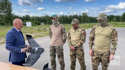 Правительство РТ передало бойцам «Алга» и «Тимер» боевые дроны