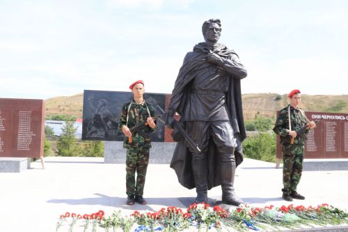 Ютазинцы обличили неофашизм
