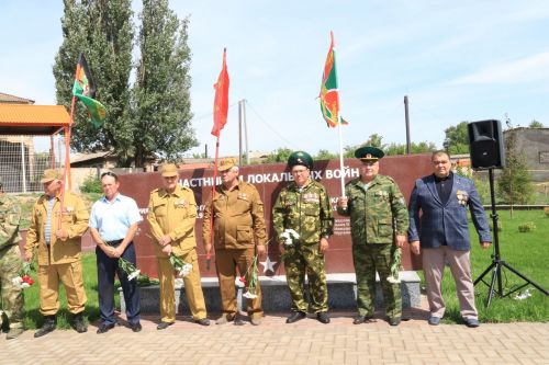 Ютазинцы обличили неофашизм