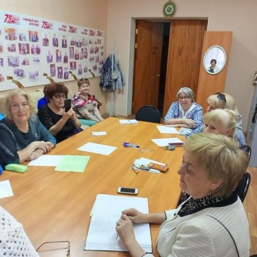 Обучающий семинар прошел в обществе Совета ветеранов