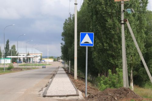 В Уруссу строится новый тротуар