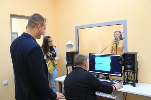 Министр по делам молодежи РТ  Ринат Садыков возглавил церемонию открытия молодежного центра в Уруссу